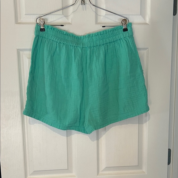 3/$15! Goa Beachwear by Japna. Women's Green Casual Shorts - Picture 2 of 4